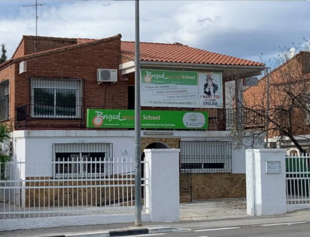 Fachada de Brigsol Language School en La Cañada